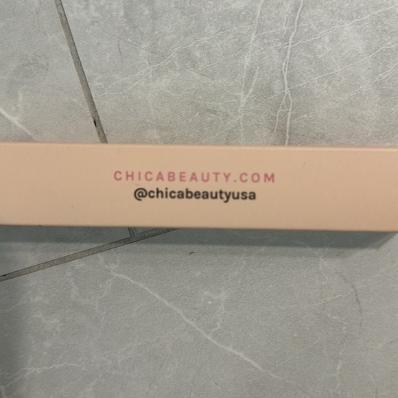 Chica Beauty Dual Ended Complexion Brush - Picture 6 of 6